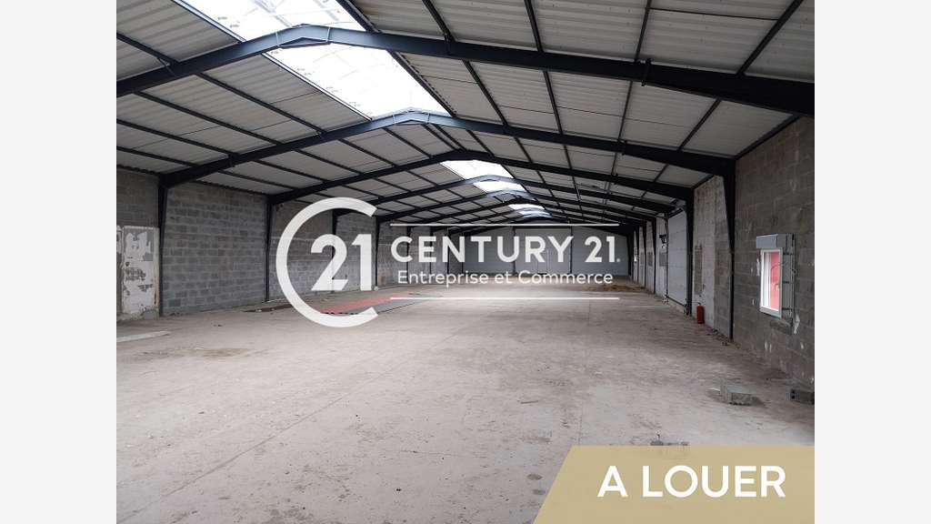 A louer cellule 742m² à Saint-Nazaire ZI de Brais