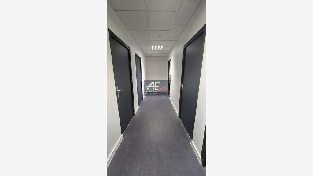 A louer bureau de 20m² à Saint-Nazaire empl N°1