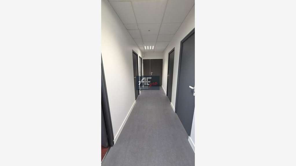 A louer bureau 22m² Saint-Nazaire empl commercial