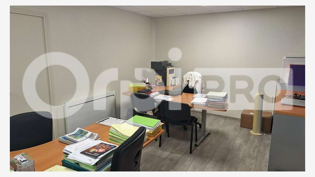 Bureau 160m² à louer bel empl Saint-Nazaire centre