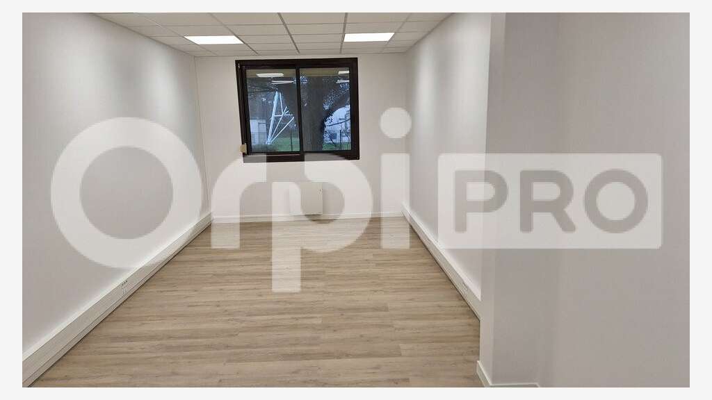 Bureaux 114m² à louer à Saint-Nazaire Ouest