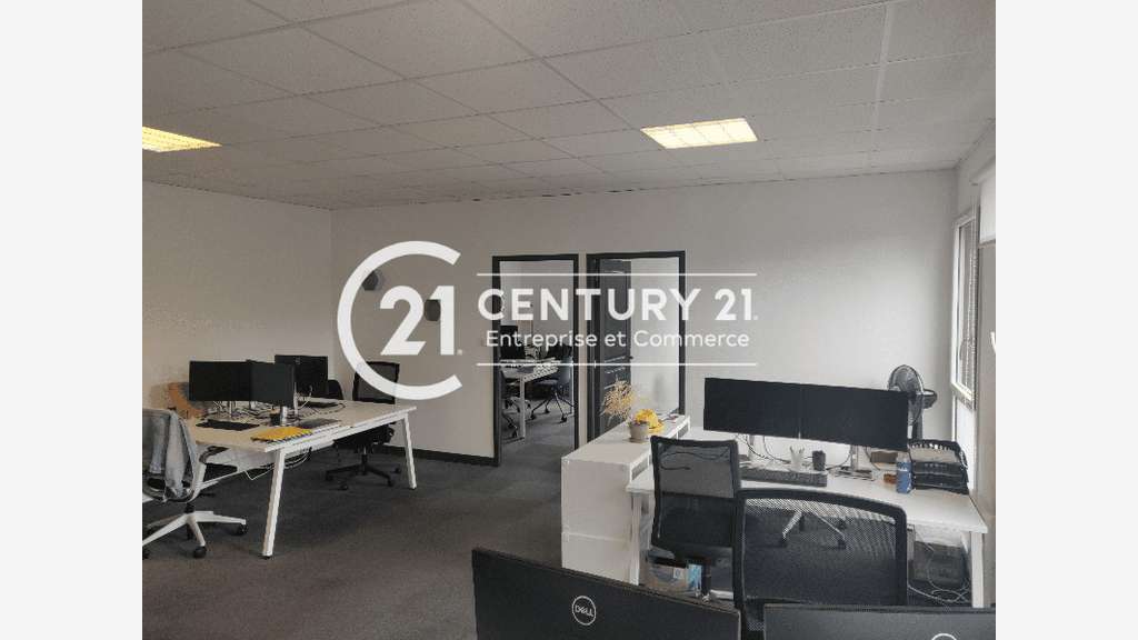 A louer plateau de bureaux 105m² R+1 Saint-Nazaire