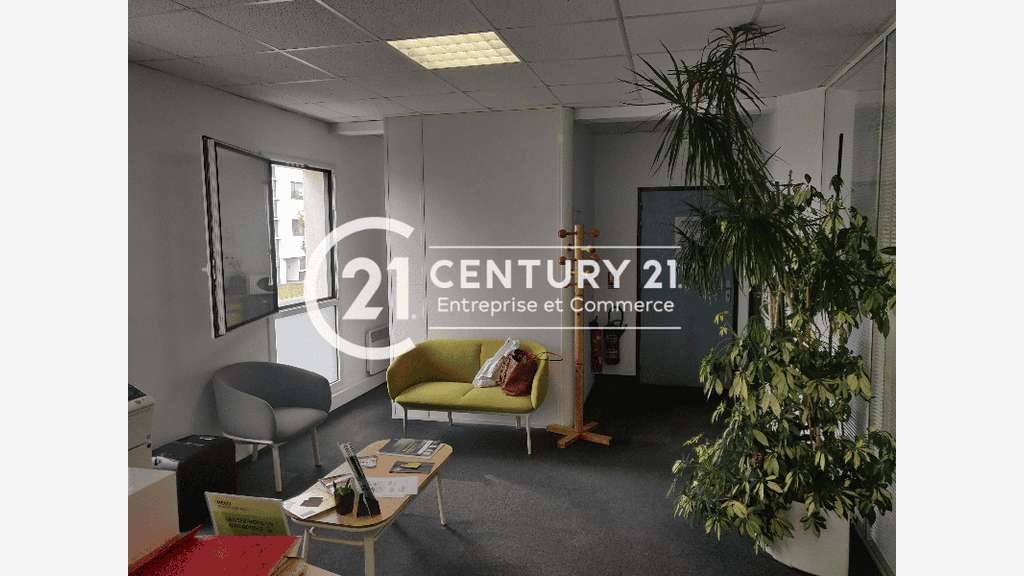 A louer plateau de bureaux 105m² R+1 Saint-Nazaire