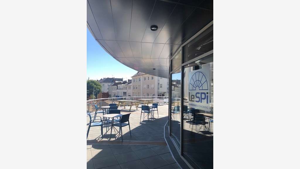 À louer – Bureaux privatifs de 9 à 26 m² au sein d
