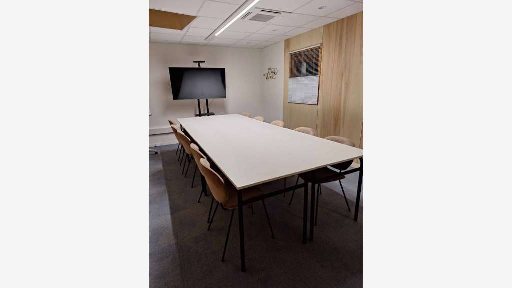 À louer – Bureaux privatifs de 9 à 26 m² au sein d
