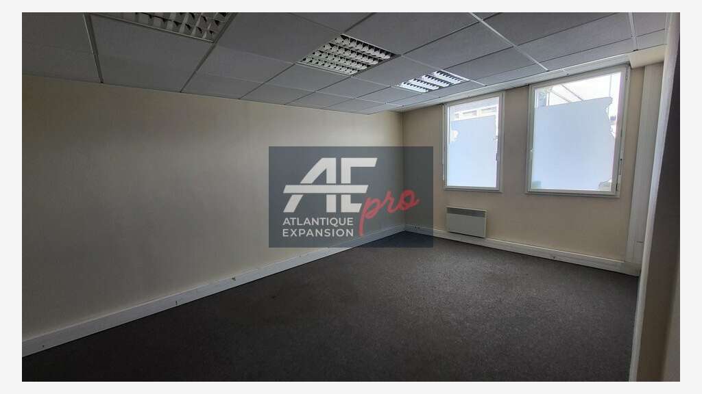 A louer bureau 246m² à Saint Nazaire centre