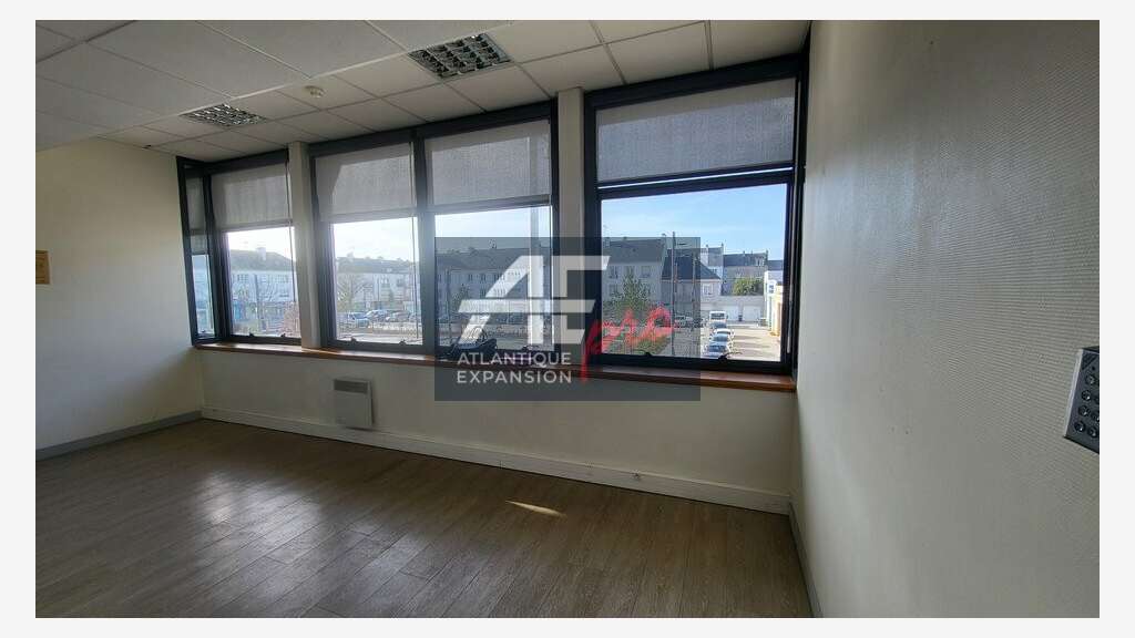 A louer bureau 246m² à Saint Nazaire centre