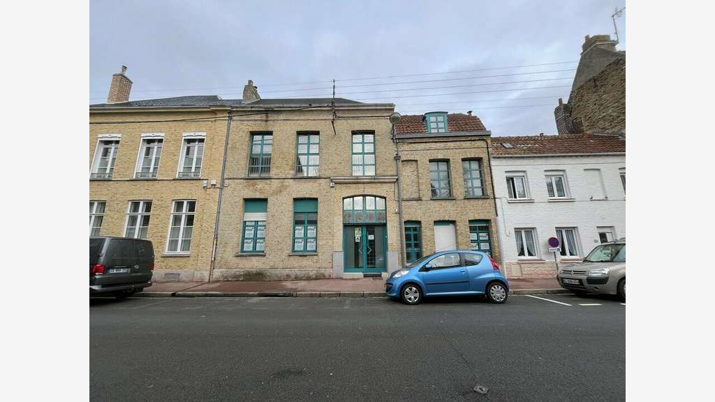 A louer bureaux 480m² à Saint-Omer (62)