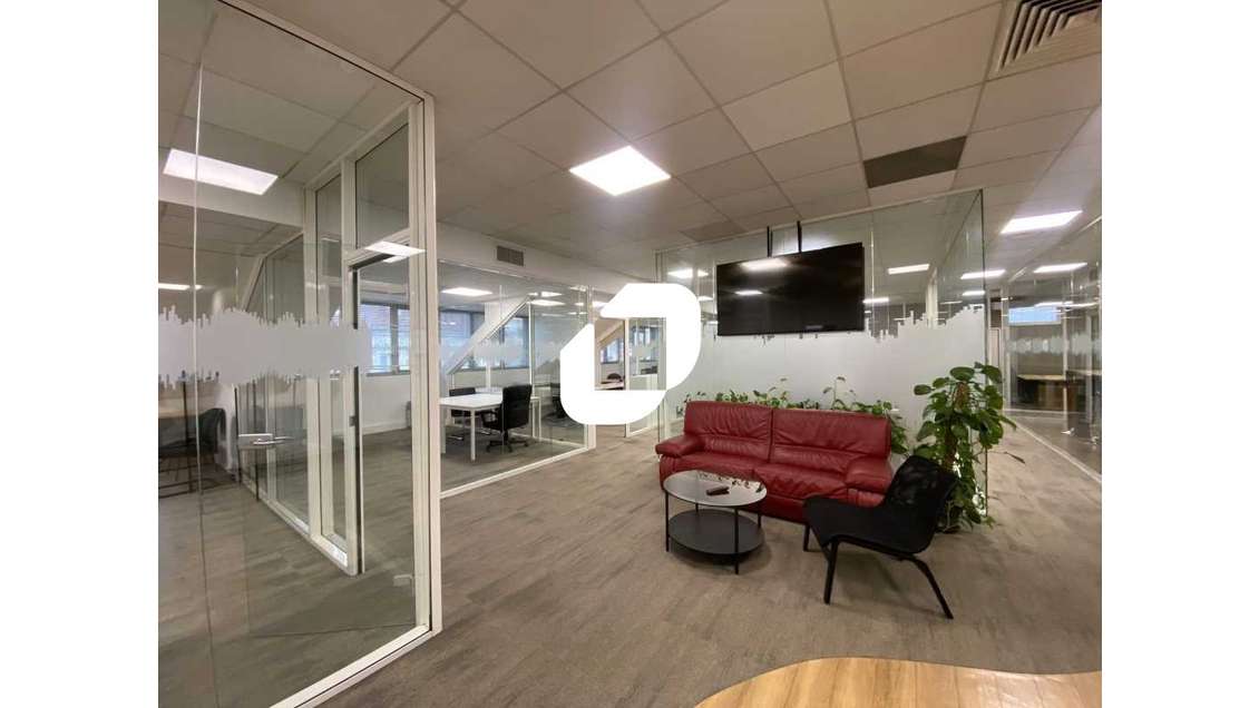 A louer Bureaux 297m² Saint ouen