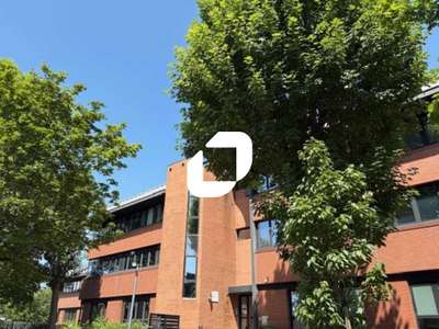 A louer Bureaux 2032m² Saint ouen