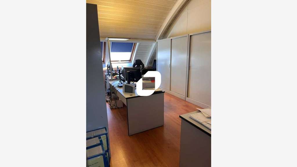 A louer Bureaux 368m² Saint ouen