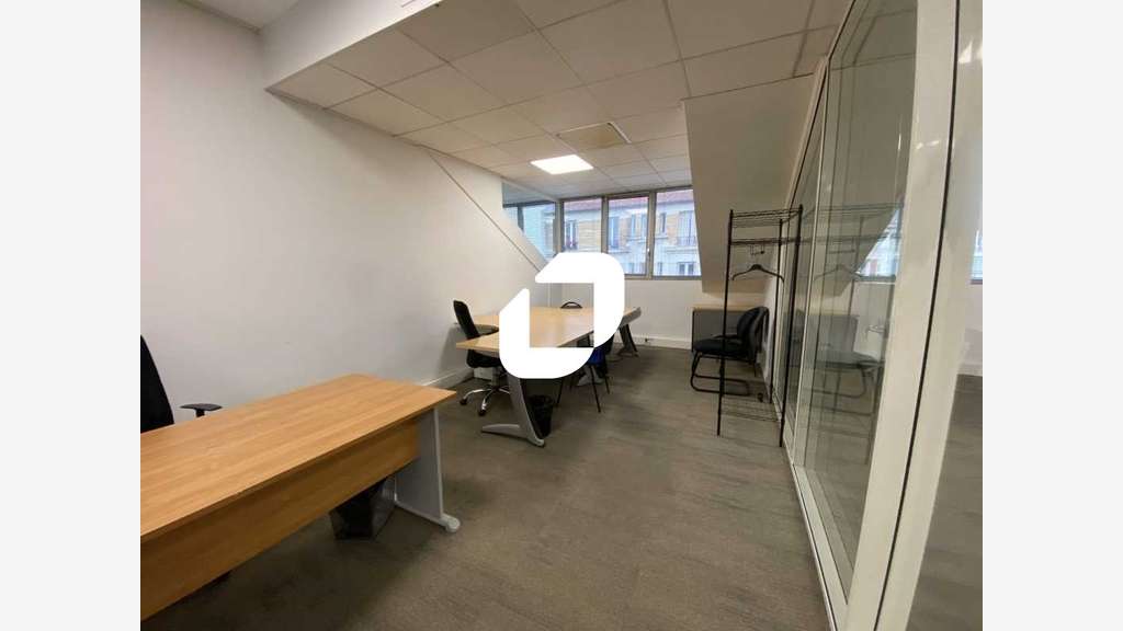 A louer Bureaux 297m² Saint ouen