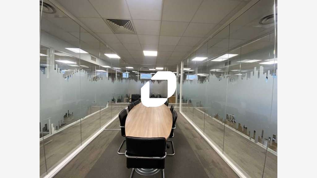 A louer Bureaux 297m² Saint ouen
