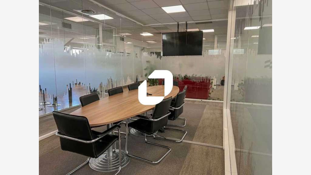 A louer Bureaux 297m² Saint ouen