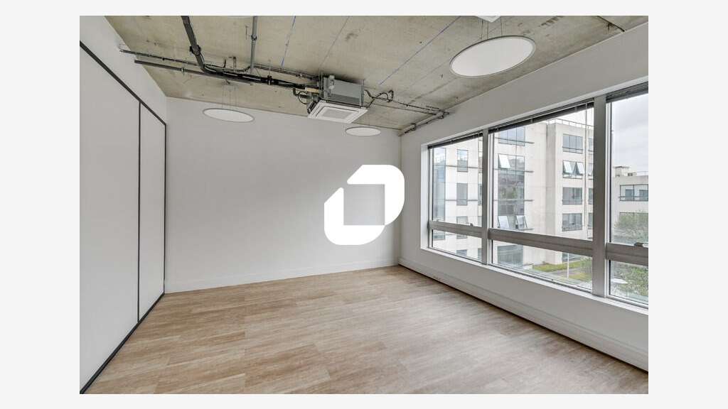 A louer Bureaux 1258m² Saint ouen