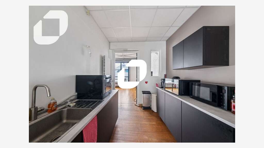 A louer Bureaux 164m² Saint ouen