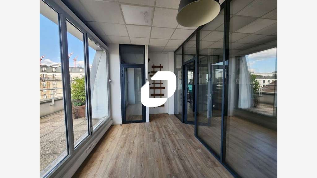 A louer Bureaux 295m² Saint ouen