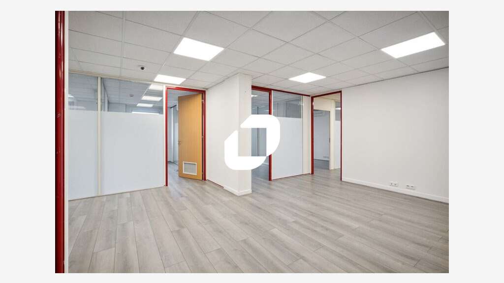 A louer Bureaux 650m² Saint ouen
