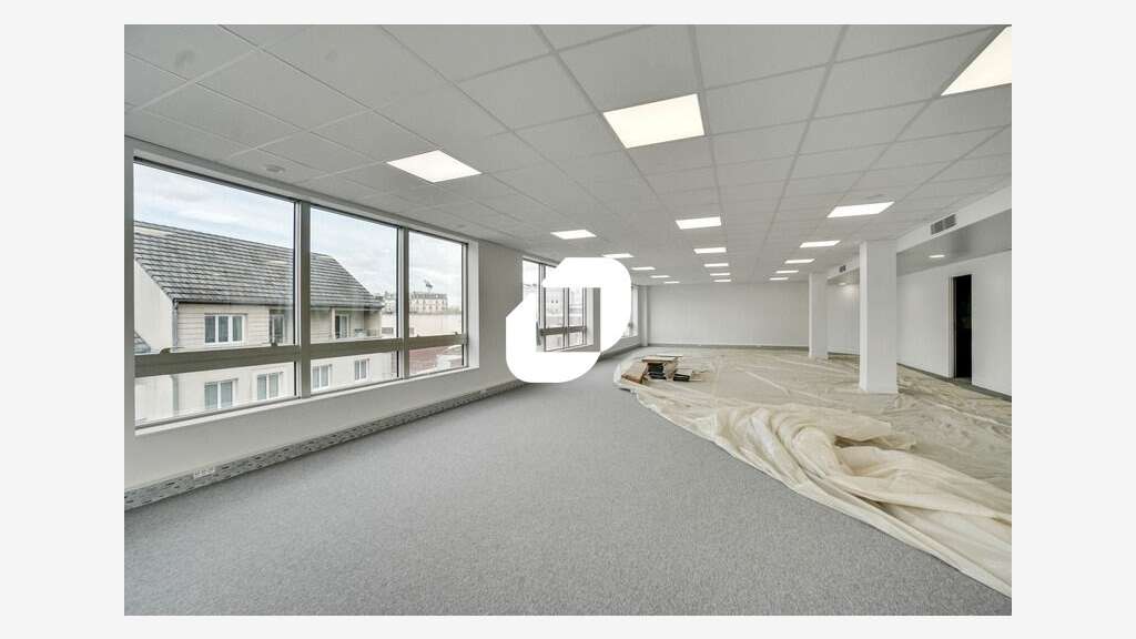 A louer Bureaux 278m² Saint ouen