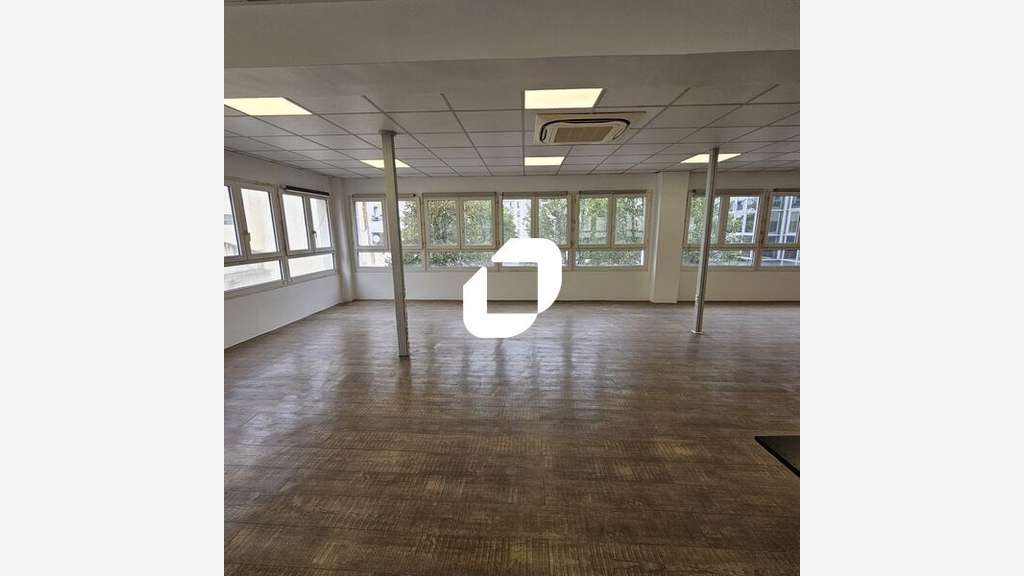 A louer Bureaux 370m² Saint ouen