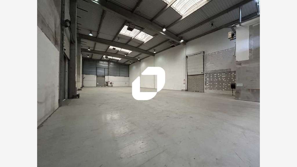 A louer Bureaux 421m² Saint ouen