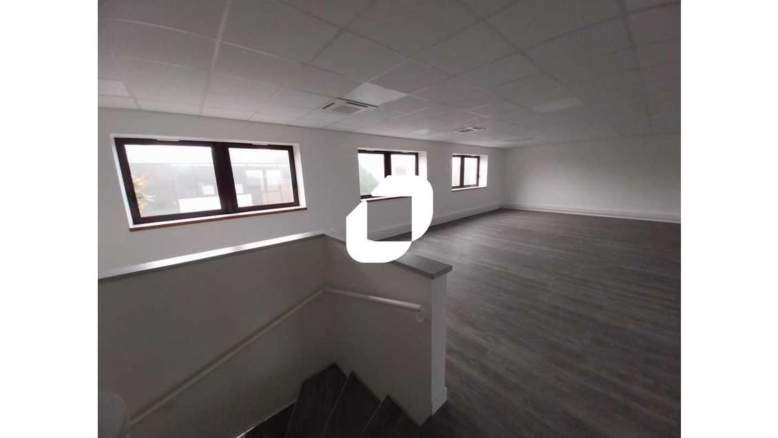 A louer Bureaux 480m² Saint ouen l'aumone