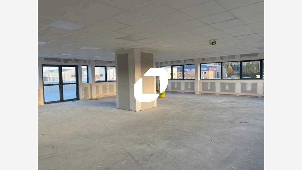 A louer Bureaux 154m² Saint ouen l'aumone