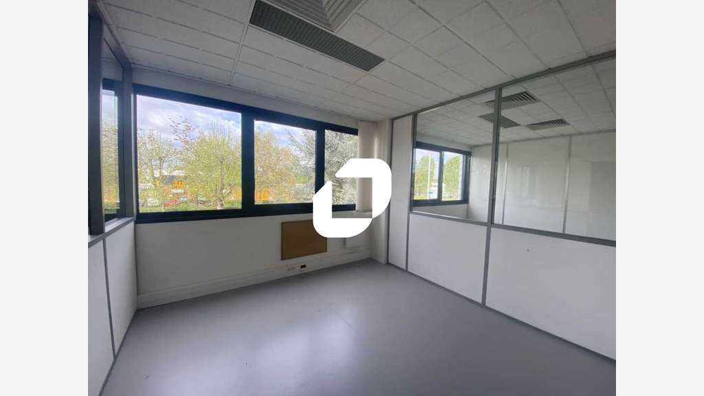 A louer Bureaux 170m² Saint ouen l'aumone