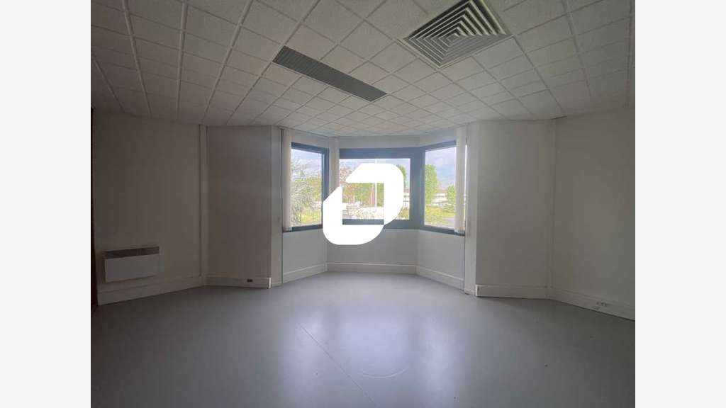 A louer Bureaux 170m² Saint ouen l'aumone