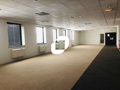 A louer Bureaux 1351m² Saint ouen l'aumone