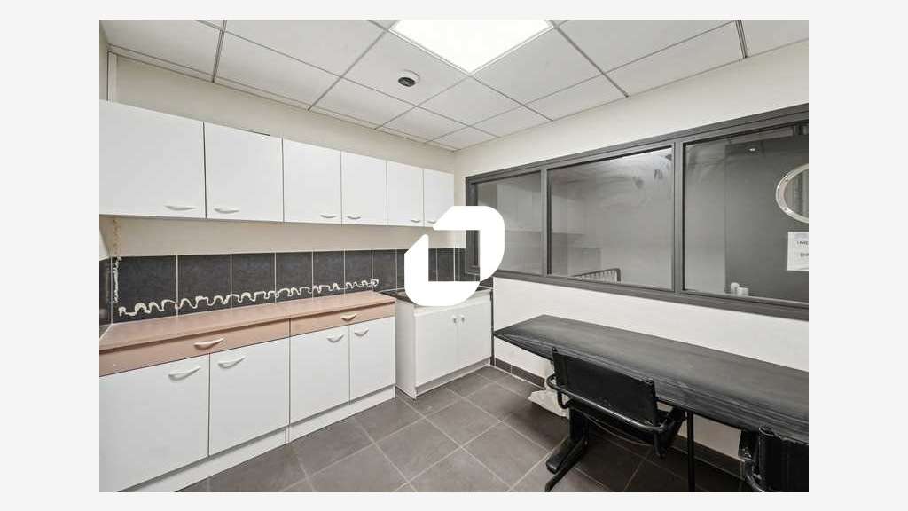 A louer Bureaux 262m² Saint ouen l'aumone