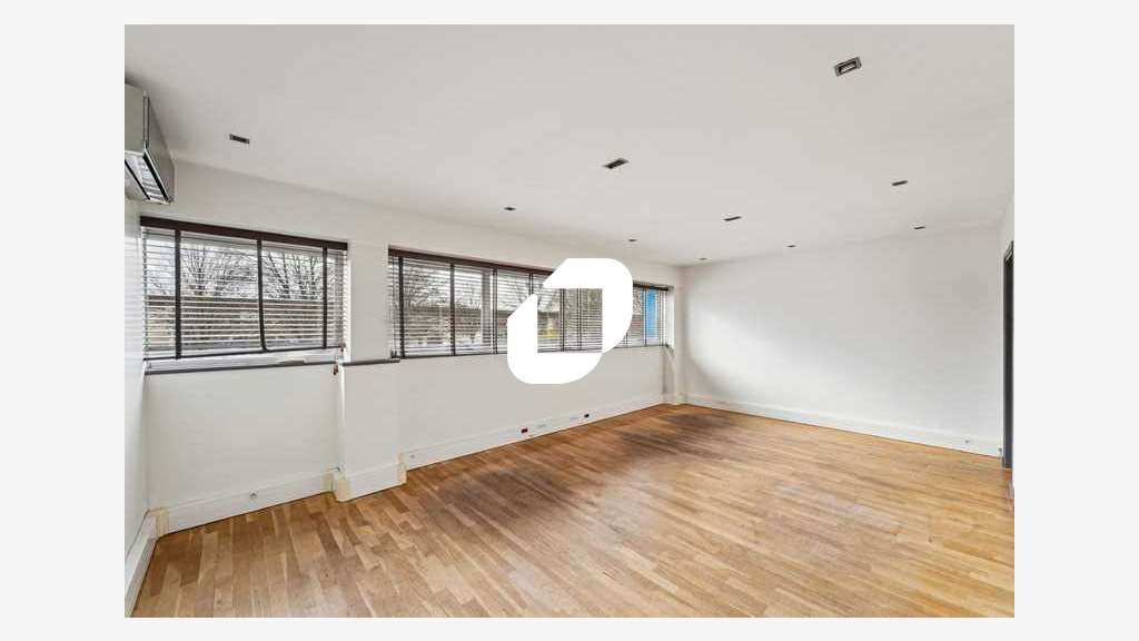A louer Bureaux 262m² Saint ouen l'aumone