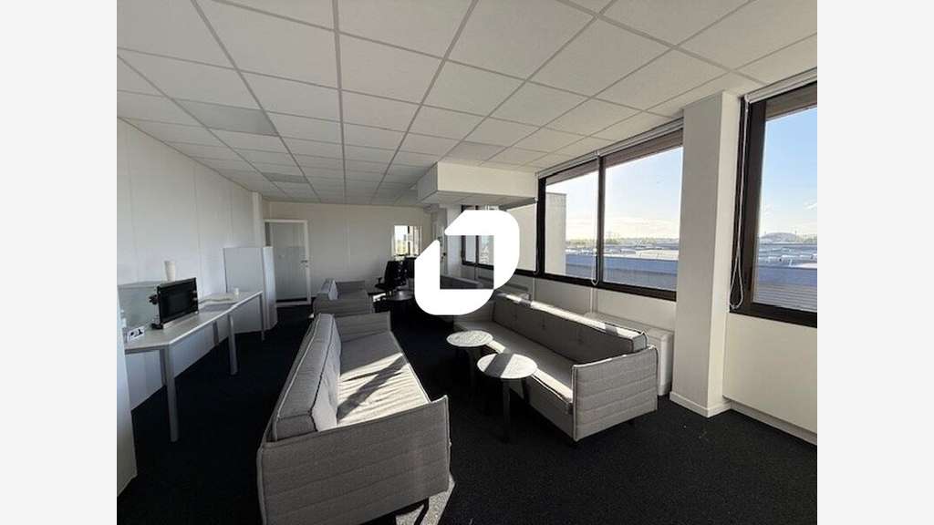 A louer Bureaux 250m² Saint ouen l'aumone