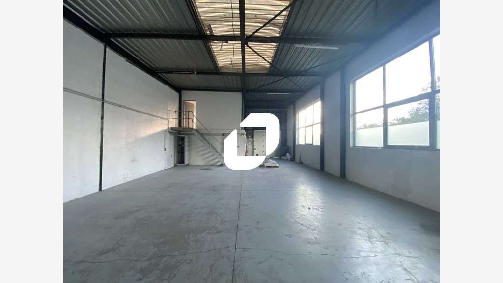 A louer Bureaux 195m² Saint ouen l'aumone