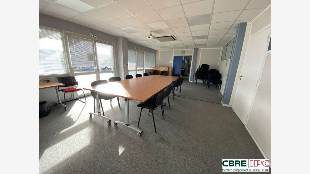 Location bureau de 752m² St Paul les Dax Christus