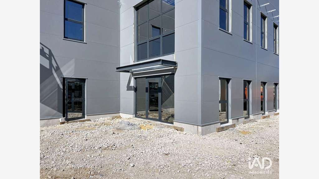 A louer bureau de 110m² à Saint-Pierre-du-Perray