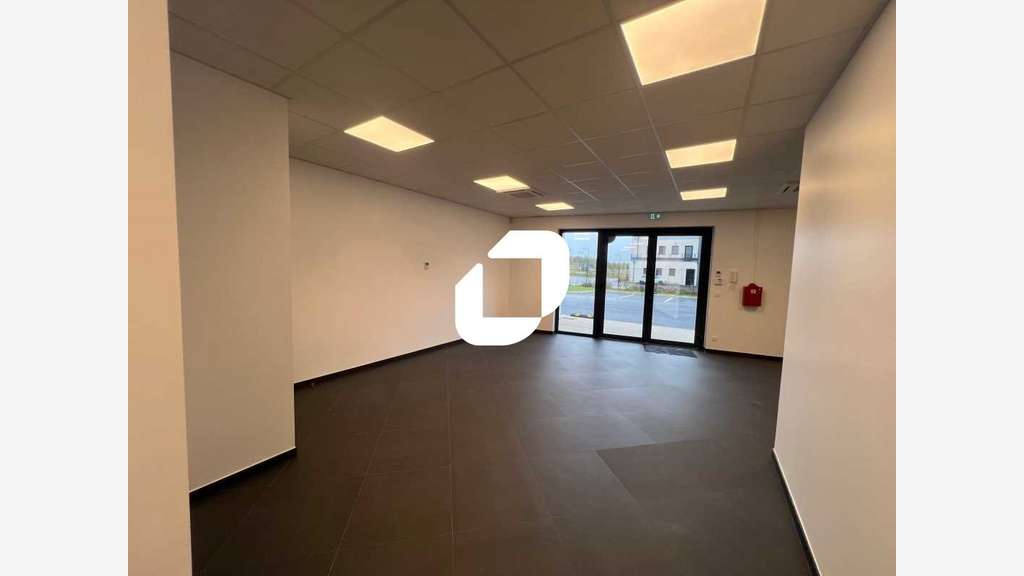 A louer Bureaux 140m² Saint pierre du perray