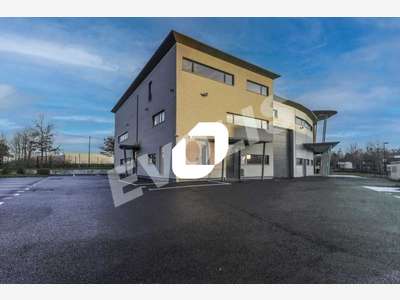 A louer Bureaux 100m² Saint pierre du perray