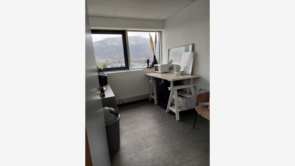 Bureaux 53m² à louer à Saint-Pierre-en-Faucigny