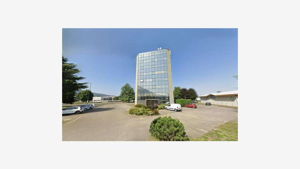 A louer bureau 71m² ZA de Saint-Pierre-en-Faucigny