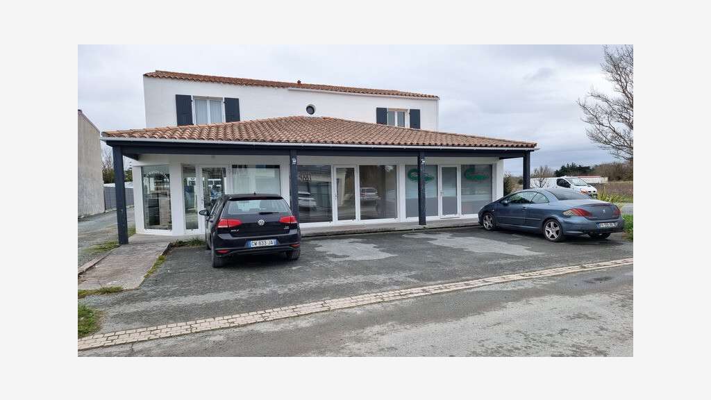 A louer local commercial 48m² St-Pierre d'Oléron