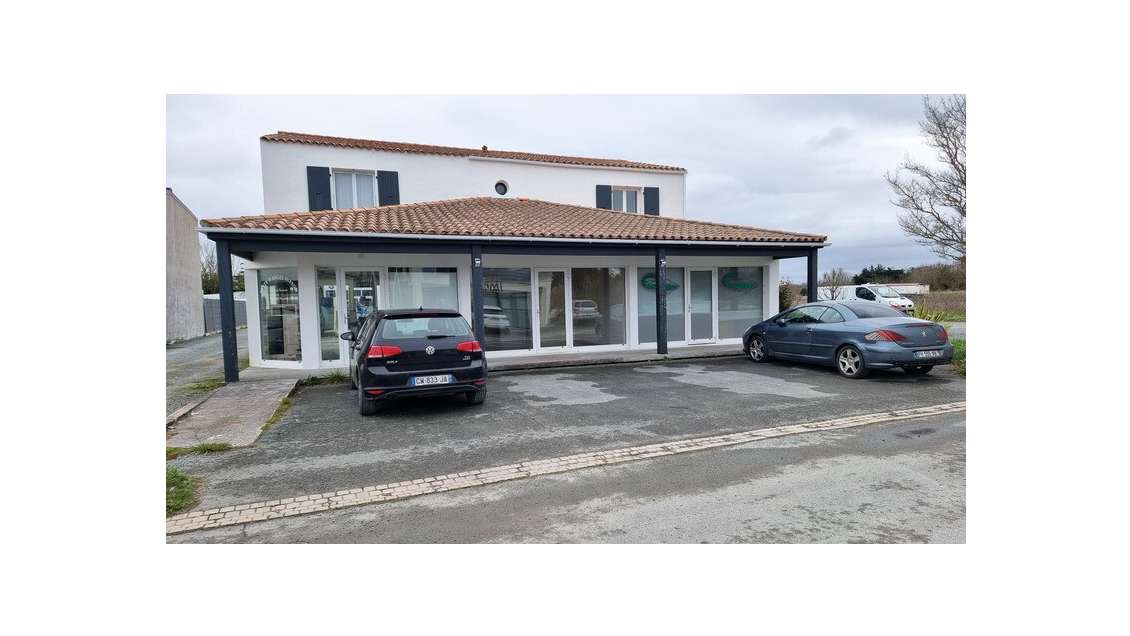 A louer local commercial 48m² St-Pierre d'Oléron