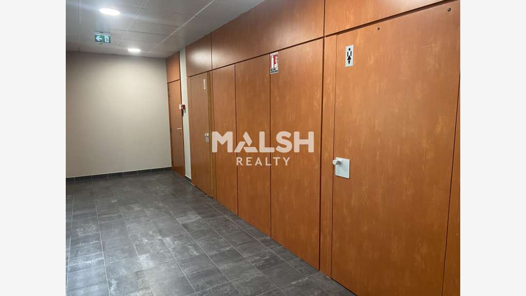 Bureaux à louer 456m² divisibles à Saint Priest