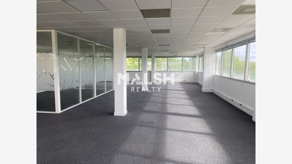 Bureaux à louer 456m² divisibles à Saint Priest
