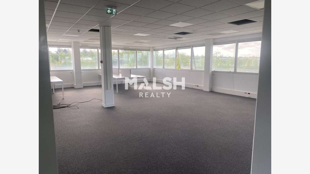 Bureaux à louer 456m² divisibles à Saint Priest
