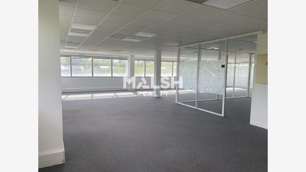 Bureaux à louer 456m² divisibles à Saint Priest