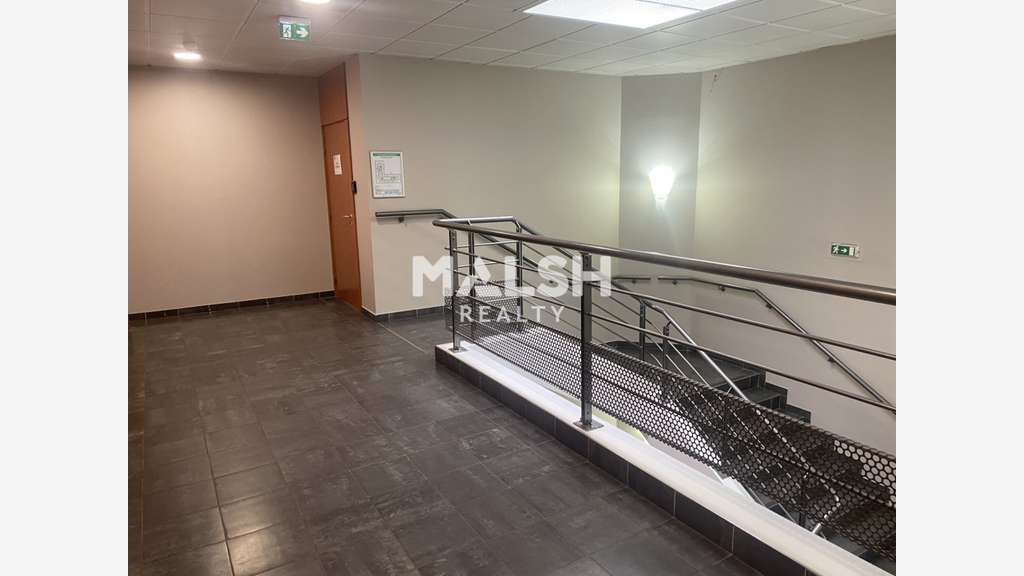Bureaux à louer 456m² divisibles à Saint Priest