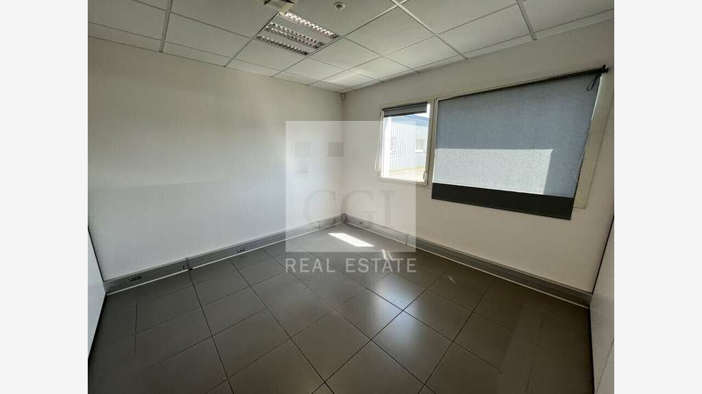 A louer bureaux 380m² belle visibilité à St-Priest