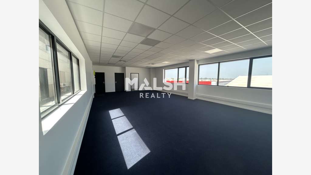 Bureaux neufs 672m² divisible à louer à St Priest