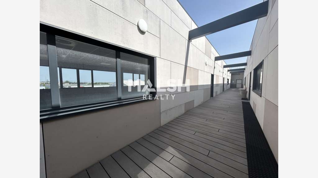 Bureaux neufs 672m² divisible à louer à St Priest